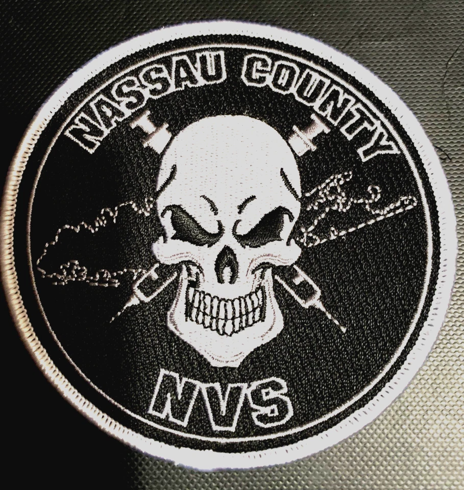 NASSAU COUNTY POLICE DEPT NCPD NVS CAVEIRA ESQUADRÃO VIOLENTO ILHA LONGA PATCH NOVA YORK - Imagem 1 de 1