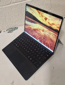 Microsoft Surface Pro 9 For Business Core i7 12th Gen 16GB Ram 256GB SSD Win 11 - Picture 1 of 10