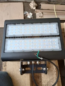 Ecopower LED 100Watt Security Outdoor Light Ep FLFWW/100WV4 3000K - Picture 1 of 9