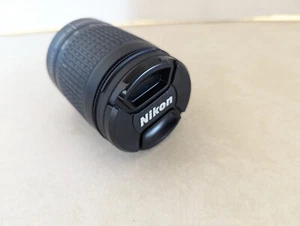 Nikon AF Nikkor 28-100mm 1:3.5-5.6 G Zoom Camera Lens w Hoya 62mm UV Filter - Imagen 1 de 12