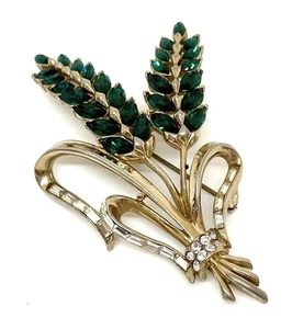 Corocraft Wheat Stalk Brooch w Green Stones Signed - Picture 1 of 5