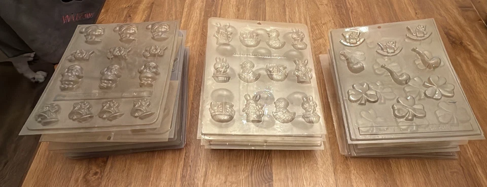 Lote de 31 Moldes de Caramelo Chocolate Vintage Pascua, Navidad, San Valentín y Más Foto 1 de 4