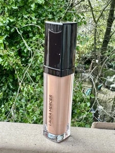 Laura Mercier Eye Basics Augenlid-Grundierung (0,18 Unzen) - Buff - Bild 1 von 3