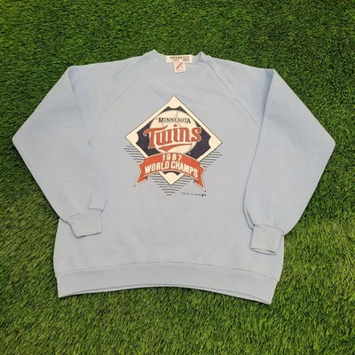 Vintage 1987 Minnesota Twins Sweatshirt Womens XL 21x24 Blue - Image 1 of 4