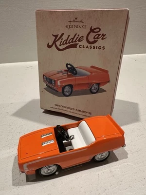 Hallmark Keepsake Ornament 1969 Chevrolet Camaro SS Kiddie Car Classics 2016 Foto 1 de 4