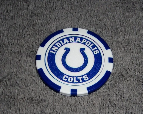 NFL INDIANAPOLIS COLTS SOUVENIR COLLECTIBLE POKER CHIP GOLF BALL MARKER Cover