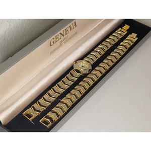 GENEVA Damen Quarz Uhr goldfarben mit passendem Armband in Box NEUE BATTERIE - Bild 1 von 11