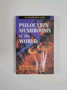 VG+ Psilocybin Mushrooms of the World: An Identification Guide - Picture 1 of 3