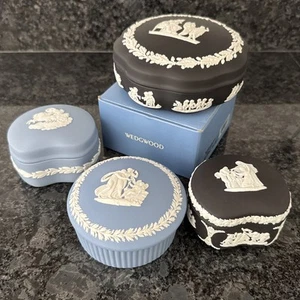 Wedgwood Black Jasperware Round Lidded Trinket Box VGC - Picture 1 of 24
