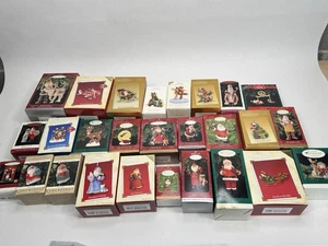 Lote 27 Adornos Hallmark Keepsake Papá Noel Reno Magic Membership Club Showcase - Imagen 1 de 7