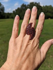 Anillo en racimo de granate rojo con superposición de oro rosa 925 de 2" alargado talla 8,5 - Imagen 1 de 15