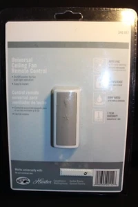 HUNTER - Universal Ceiling Fan Remote Control - ON/off Control for Fan & Light - Picture 1 of 2