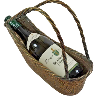 Portabotellas de vino de latón vintage cesta carrito asas retorcidas vid en relieve Foto 1 de 4