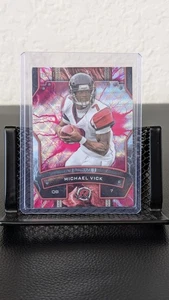 2024 Topps Resurgence - Michael Vick #3 Crimson Surge Refractor /199 - Picture 1 of 2