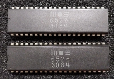 2x MOS 6526 Commodore 64 CIA with same date code (3084) - Image 1 of 3