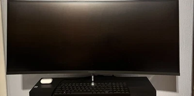 HP ENVY Curved All-in-One PC 34-b010 (Mint condition!) - Image 1 of 4