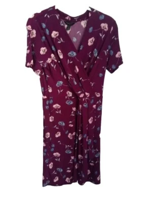 Nuevo Vestido Banana Republic Factory Púrpura Estampado Floral Talla Pequeña Pequeño Foto 1 de 4