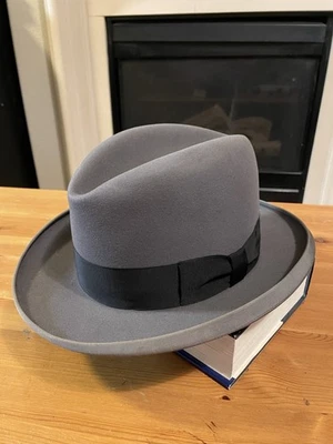 Sombrero Homburg Gris St. Regis St. Regis Vintage Años 50 Talla 7 5/8  Foto 1 de 4