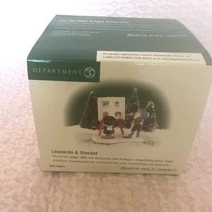 DEPT 56 North Pole Series Leonardo and Vincent 56-56801 You be the Judge! 2000 - Bild 1 von 12