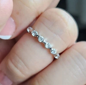 925 Sterling Silver Cubic Zirconia Stackable Band Ring Size 7 - Picture 1 of 6
