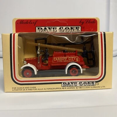 Lledo Days Gone #12 Fire Truck "CARDIFF CITY FIRE SERVICE" - Image 1 of 4