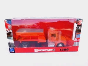 1/43 O scale New-Ray Kenworth T300 lime spreader truck - Picture 1 of 7