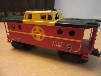 WILLIAMS O-SCALE SANTA FE N5C CABOOSE RED & YELLOW (#CAB122) 999024 - Image 1 of 4