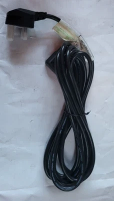 IBM Longwell 39M5149 ECH19160P 14 ft Twist lock Right Angle Power Cable 3/PK - Image 1 of 4