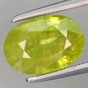 3.01ct t.w 10.4x7.2mm Oval Natural Green Sphene Madagascar, Africa - Picture 1 of 4