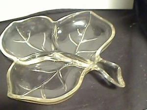 Vintage Clear Glass Leaf Divided Dish Candy Nuts Snack Small Tray 7”x 8” - Picture 1 of 1