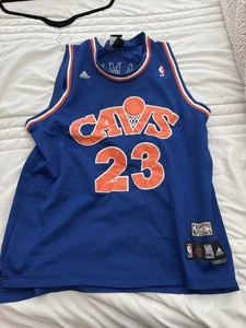 Adidas Cleveland Cavaliers LeBron James Jersey Blue 23 - Picture 1 of 2