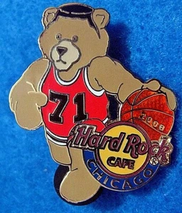 CHICAGO BULLS NBA SPORTS BEAR 2008 BASKETBALL SCOTTIE PIPPEN Hard Rock Cafe PIN - Picture 1 of 1