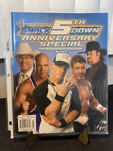 WWE Smackdown Mag. Spécial 5e anniversaire avec affiche de collection Rey Mysterio