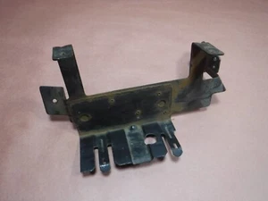 Montaje en bloque de relé de fusibles para guardabarros Jeep Cherokee XJ 97-01 - Imagen 1 de 3
