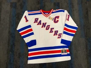 NEW MITCHELL AND NESS JERSEY NEW YORK RANGERS MARK MESSIER LARGE - Picture 1 of 3