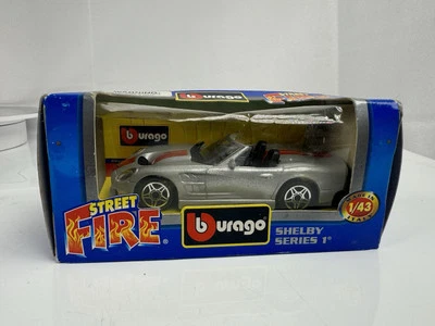 SHELBY SERIE 1 Plateado Rojo Raya BURAGO STREET FIRE 1:43 DIECAST CAR ITALIA Foto 1 de 4