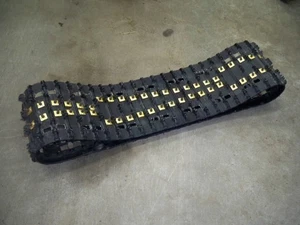 Camoplast Track 15x121 1.25 lug 2.52 pitch 96 Studs #9921H - Picture 1 of 3