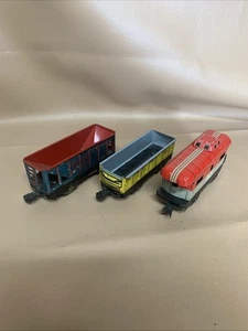 Lote de 3 vagones de tren Marx vagones de carga caboose - Imagen 1 de 8
