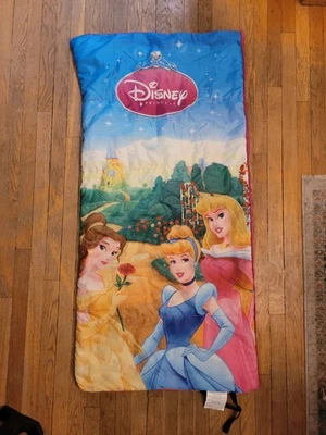 Saco de dormir Disney Princess Kids - Bella, Cenicienta y la Bella Durmiente. Foto 1 de 4