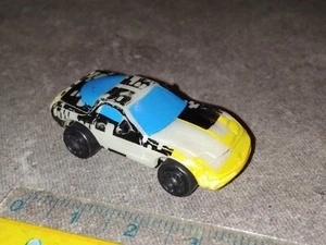 MICRO MACHINES 1990 vintage - galoob '90s - 97 corvette - glow in the dark - Imagen 1 de 2