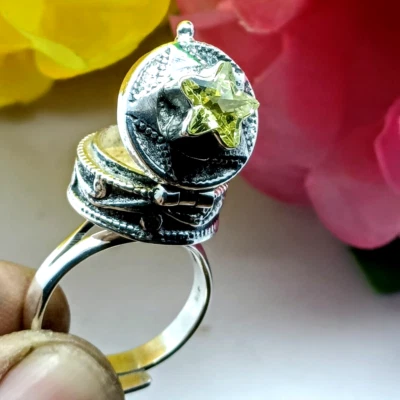 Peridot Star Gemstone Handmade Poison Ring, 925 Sterling Silver Poison Ring 10mm - Image 1 of 4