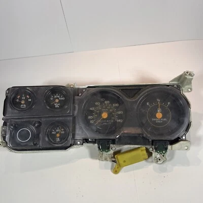 Cuadro de instrumentos Suburban Chevrolet GMC C10 K10 K5 C30 1981-1991 Squarebody Foto 1 de 4