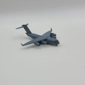 handpainted  Finished Model  Boeing C17 Transport Plane Globemaster  - Picture 1 of 5