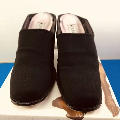 Zapatos de salón Donald J Pliner para mujer negros de seda elásticos deslizables con tacón bloque 5,5 M Foto 1 de 4