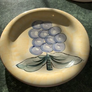 1 Gibson Grape Motif Hand Painted 10.25" Dinner Plate Retired Pattern V. Nice! - Picture 1 of 6