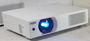 Proyector LCD Sanyo PLC-XU105 - Imagen 1 de 7