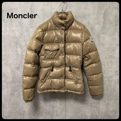 Casaco blusa feminino MONCLER remendo tamanho 1  - Imagem 1 de 4