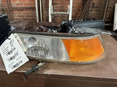 Passenger Corner/Park Light Park Lamp-turn Signal Fits 98 GRAND MARQUIS 565704 - Image 1 of 2