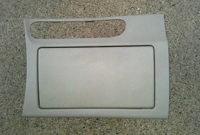 Portavasos Mazda 2005 6 consola central OEM Foto 1 de 3