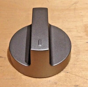 GENUINE INDESIT IDD6340IX SILVER OVEN CONTROL KNOB - Picture 1 of 3